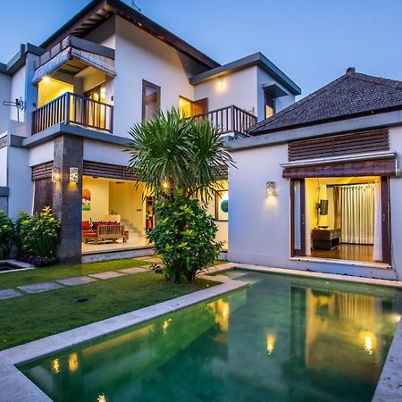 Villa Nadya スミニャック エクステリア 写真